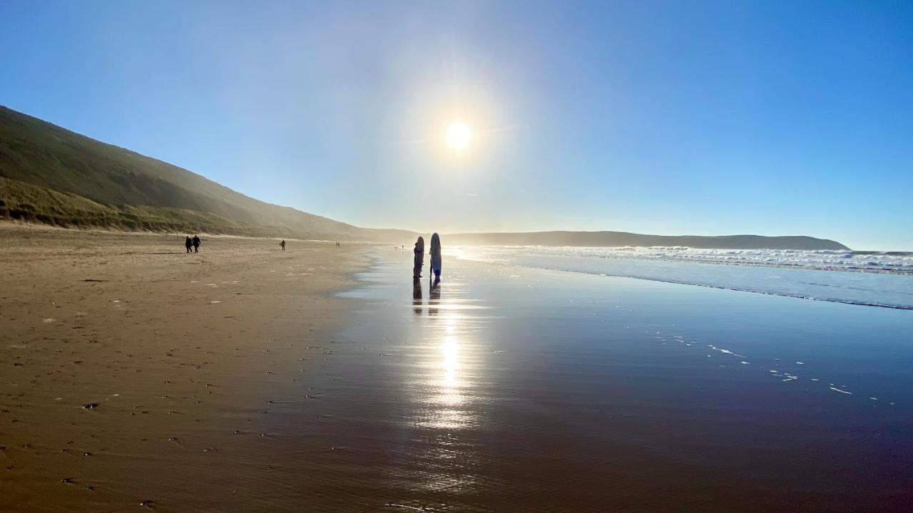 2 Middlecombe - Luxury Apartment At Byron Woolacombe, Only 4 Minute Walk To Woolacombe Beach! Bagian luar foto