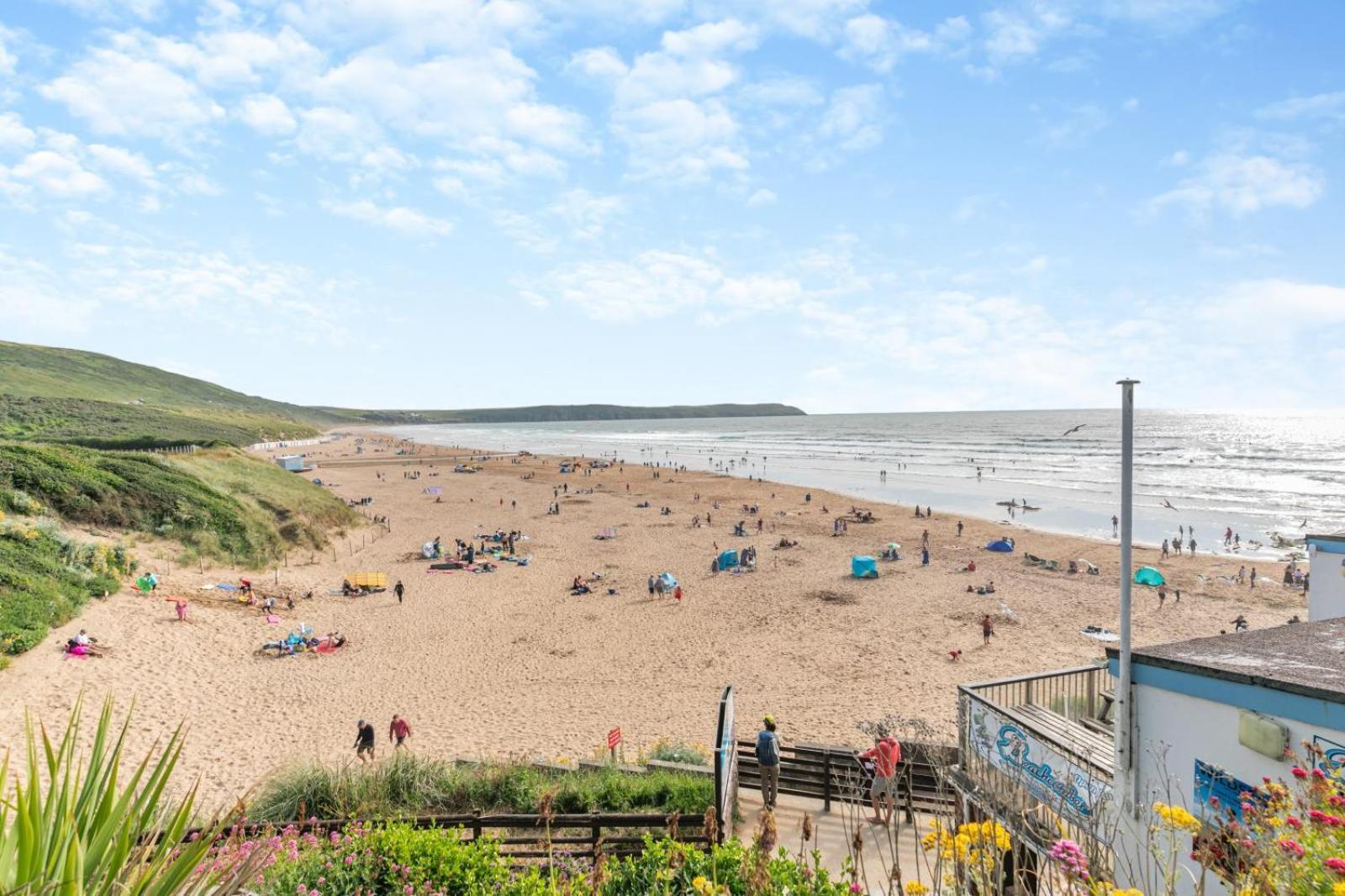 2 Middlecombe - Luxury Apartment At Byron Woolacombe, Only 4 Minute Walk To Woolacombe Beach! Bagian luar foto