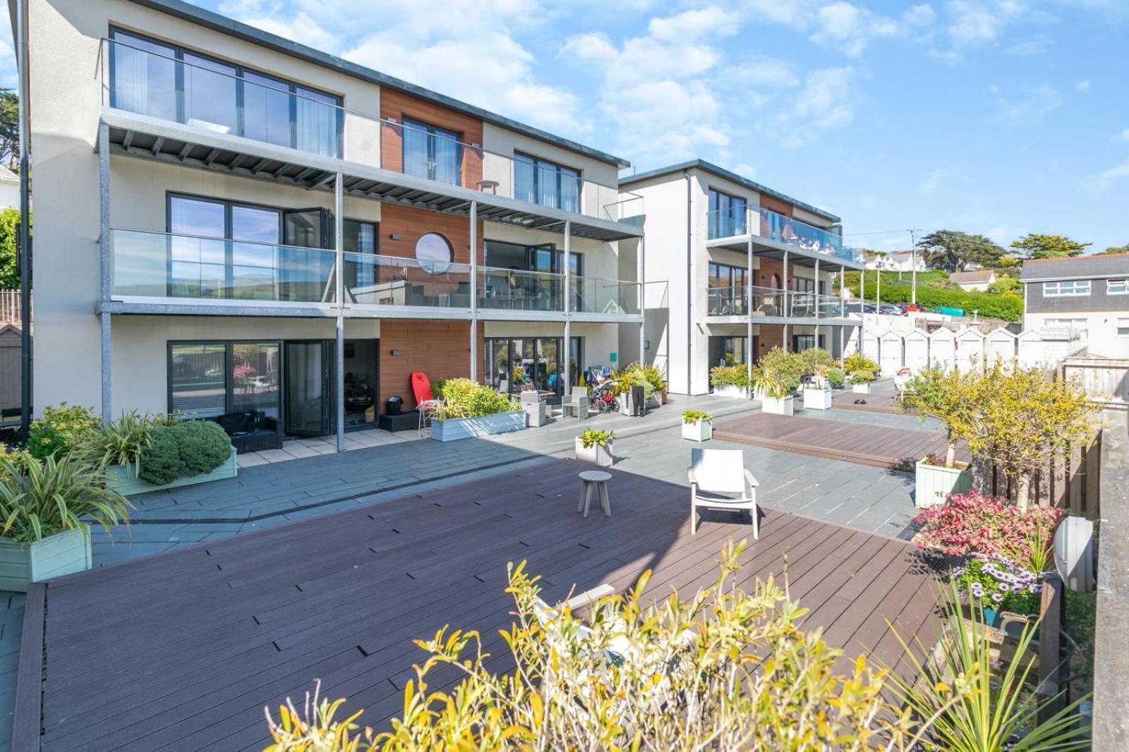 2 Middlecombe - Luxury Apartment At Byron Woolacombe, Only 4 Minute Walk To Woolacombe Beach! Bagian luar foto