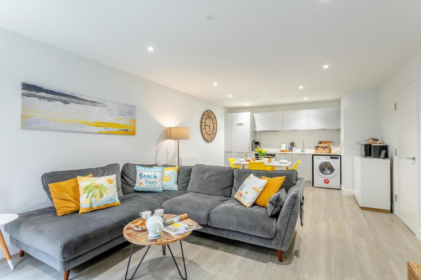 2 Middlecombe - Luxury Apartment At Byron Woolacombe, Only 4 Minute Walk To Woolacombe Beach! Bagian luar foto
